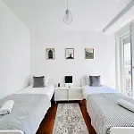 87 Center Flat Ideal For Groups And Families 리스본