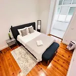 87 Center Flat Ideal For Groups And Families