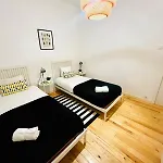87 Center Flat Ideal For Groups And Families * Lisboa
