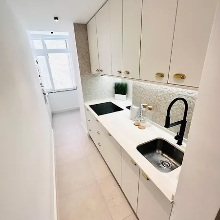 87 Center Flat Ideal For Groups And Families