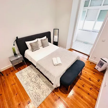87 Center Flat Ideal For Groups And Families