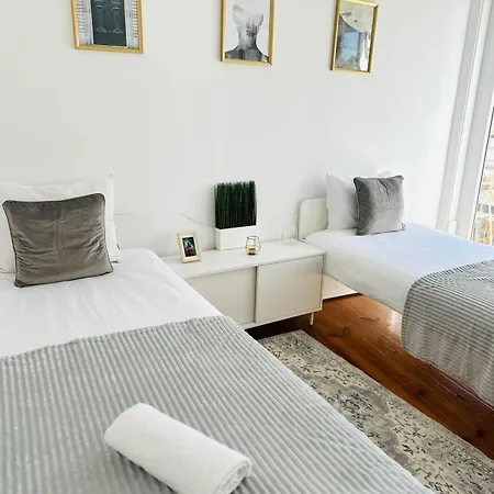 87 Center Flat Ideal For Groups And Families Apartment