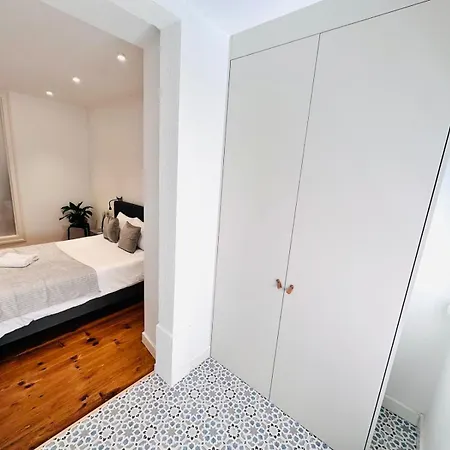 87 Center Flat Ideal For Groups And Families Lägenhet *