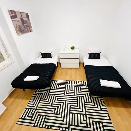 87 Center Flat Ideal For Groups And Families Appartamento *