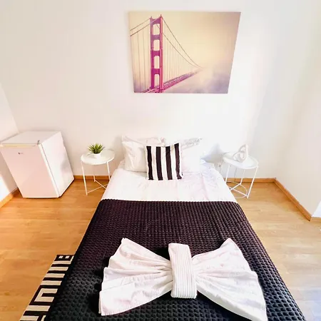 87 Center Flat Ideal For Groups And Families Apartment