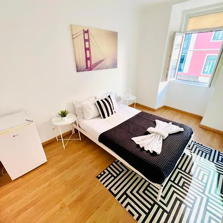 87 Center Flat Ideal For Groups And Families