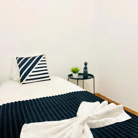 87 Center Flat Ideal For Groups And Families * Lissabon