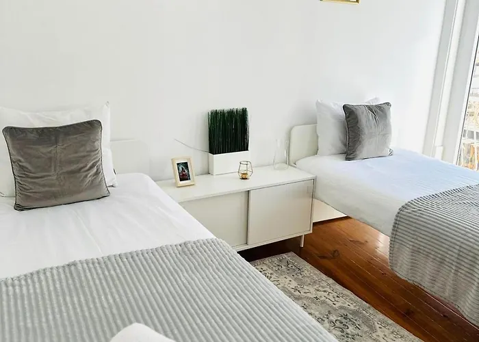 87 Center Flat Ideal For Groups And Families Apartment