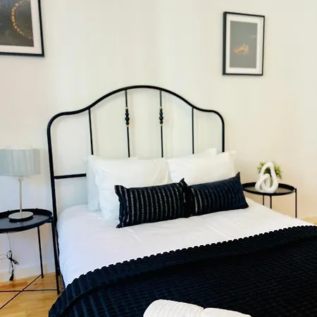 87 Center Flat Ideal For Groups And Families Apartment *