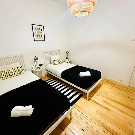 87 Center Flat Ideal For Groups And Families * Lissabon