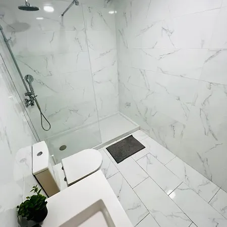 87 Center Flat Ideal For Groups And Families 아파트 리스본