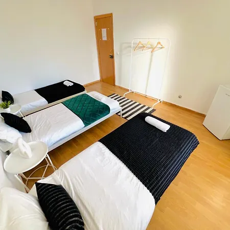 87 Center Flat Ideal For Groups And Families Apartment