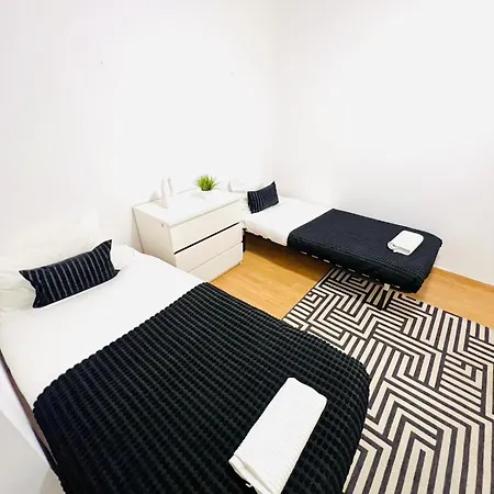 87 Center Flat Ideal For Groups And Families 리스본