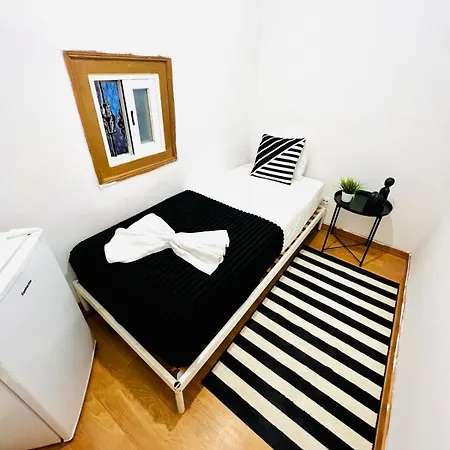 87 Center Flat Ideal For Groups And Families 아파트 *