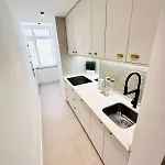 87 Center Flat Ideal For Groups And Families